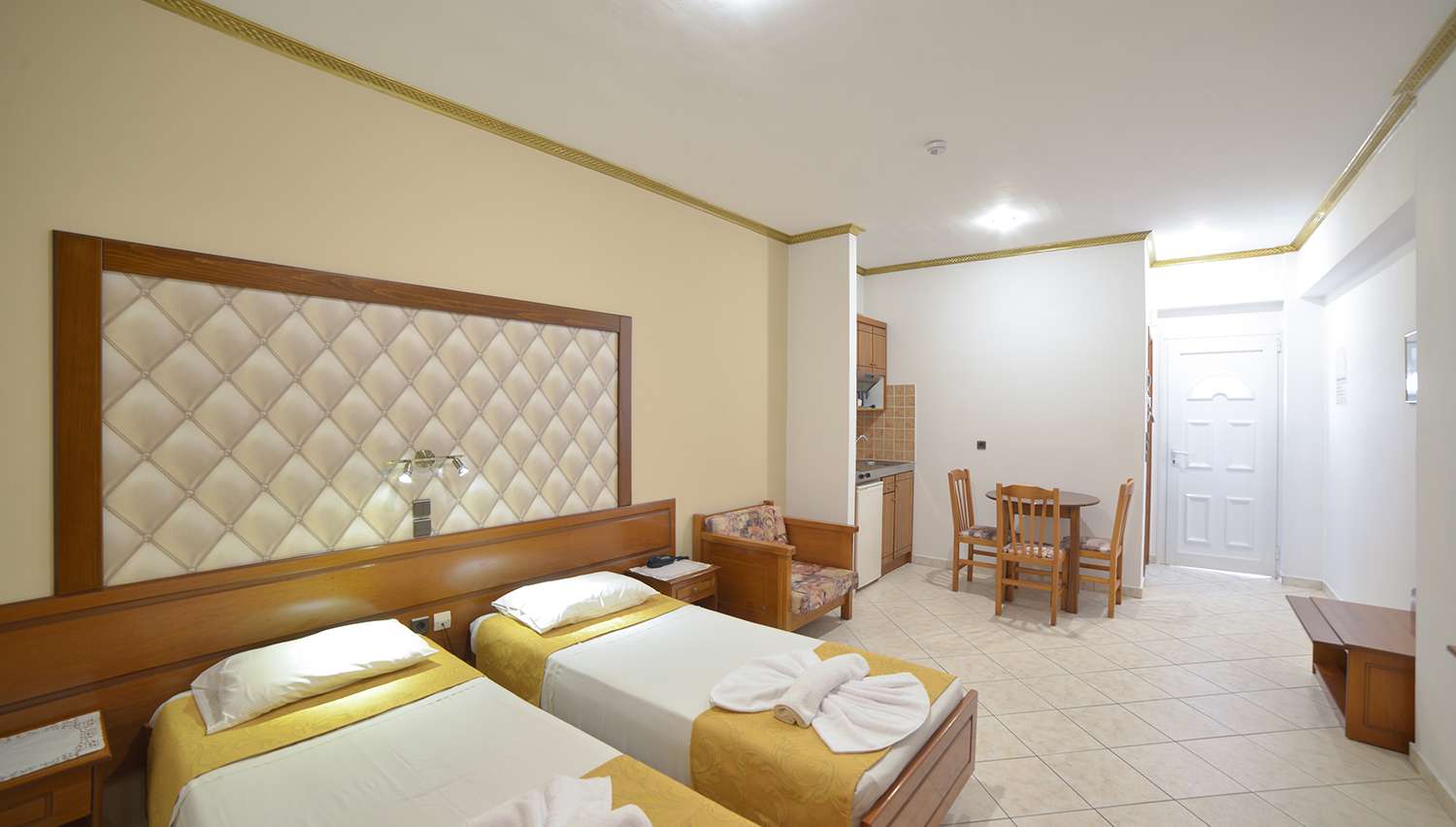 Ready Disillusion genetically Angelina Hotel & Apartments viesnīca (Korfu, Grieķija) | NOVATOURS
